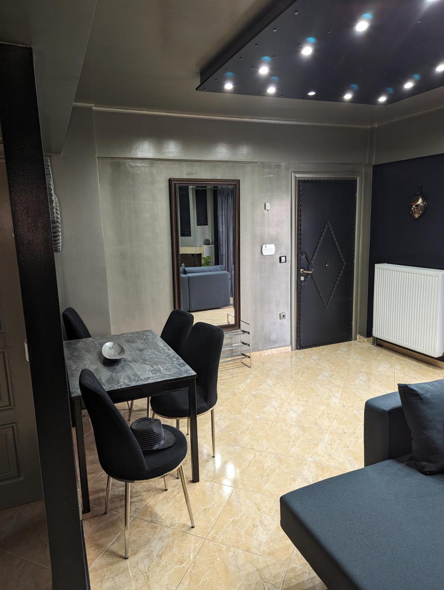Modern Quiet Luxury Apartment Patra Exterior foto